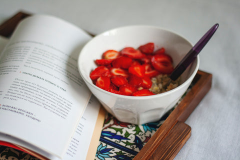 porridge with strawberries 